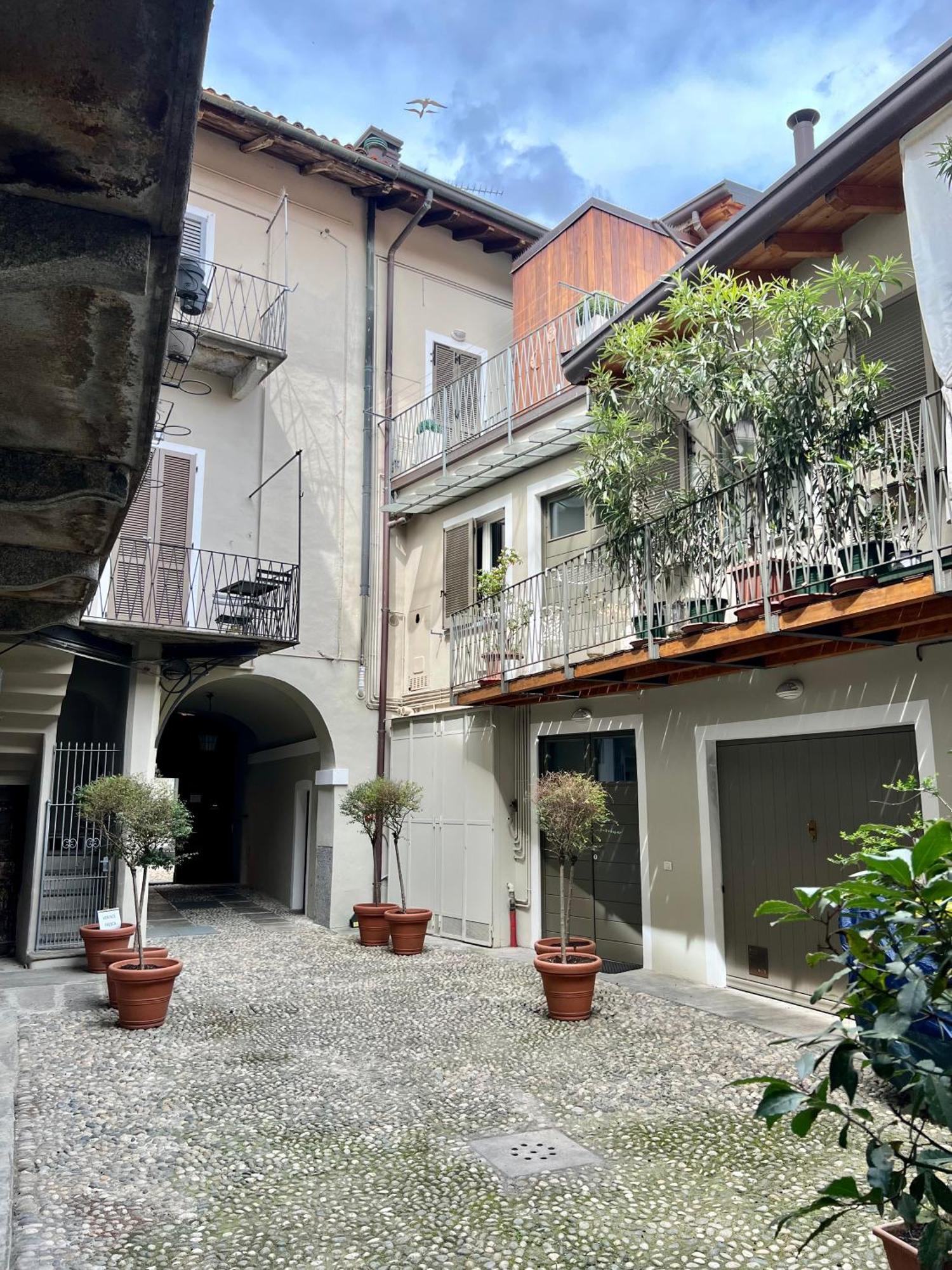 Casa Sul Lago Arona Exteriér fotografie